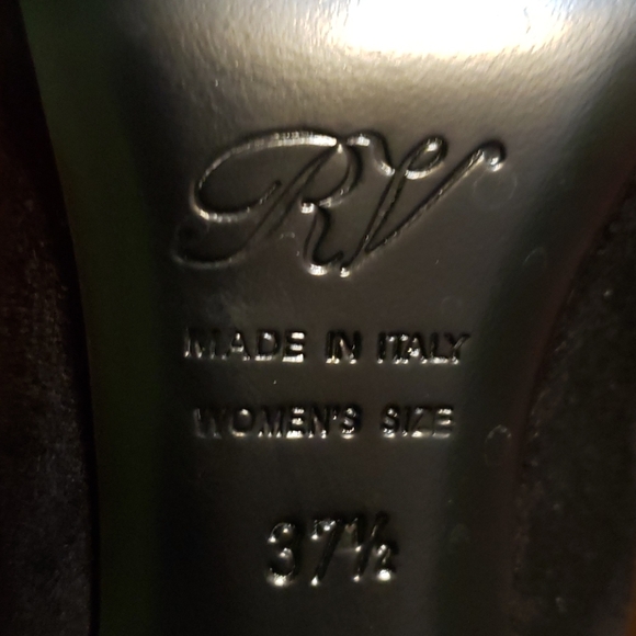 Roger Vivier Pumps - Picture 8 of 9